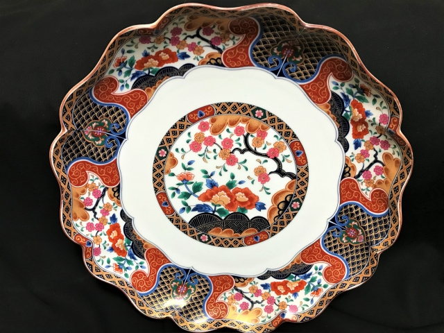 九谷焼（くたにやき）の画像