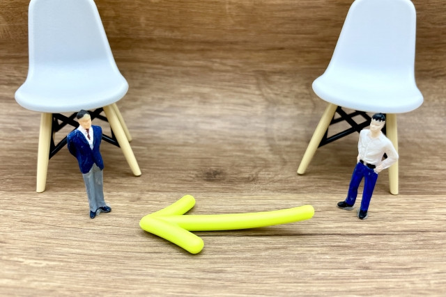 비즈니스 일본어 「展開する」 유의어 이미지