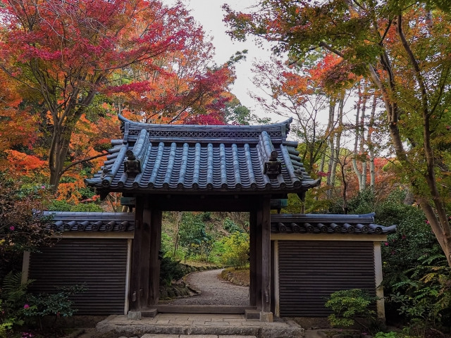 สวนซังเคเอ็น (三溪園)