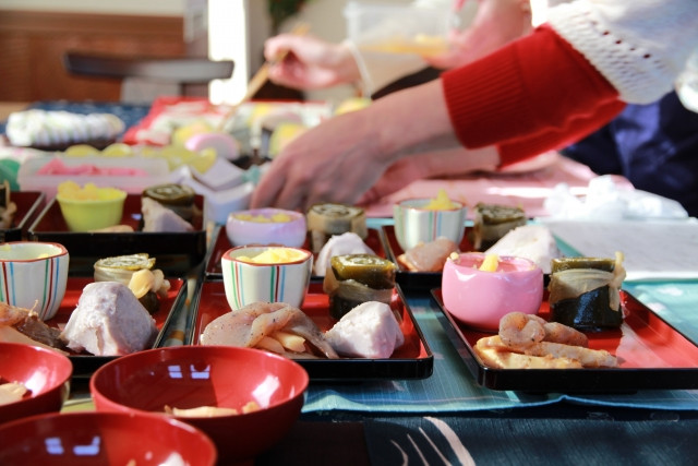 오세치 요리 마무리 이미지