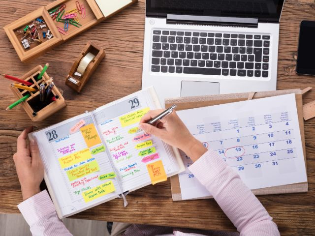 일본 호텔 스케줄, 업무 교대 이미지