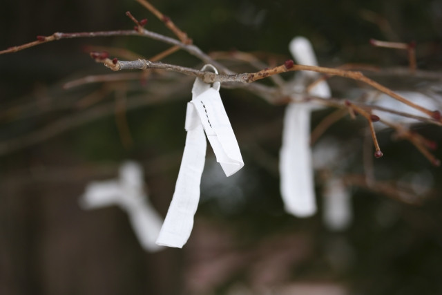 오미쿠지 묶는 이유이미지