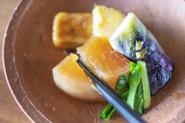 お箸でできる動作の画像