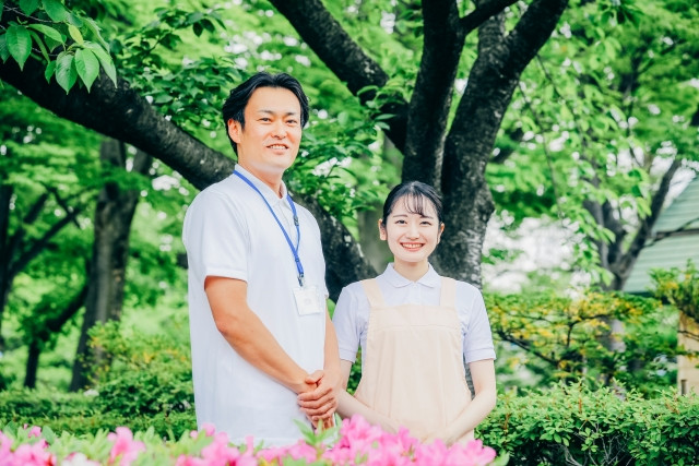 how to become a social worker in japan