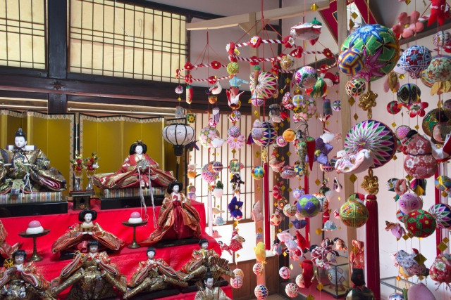 4. Imágenes de “Yanagawa Hinamatsuri” en la prefectura de Fukuoka