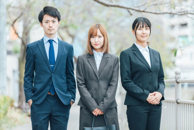 มาตรฐานการแต่งกายและชุดทำงานของบริษัทญี่ปุ่น