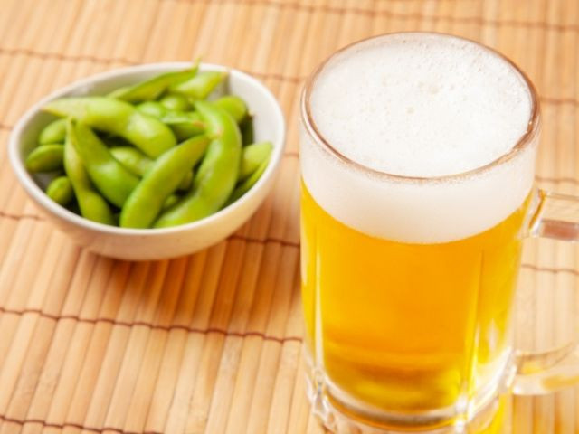 Imágenes de comidas de verano populares entre los adultos.