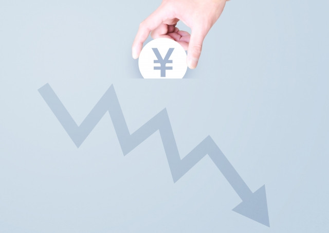 Imágenes de economía deflacionaria y crisis económica