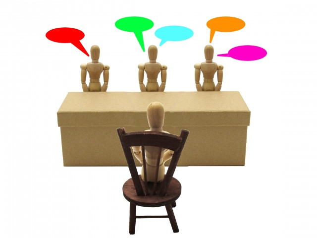 Imágenes de preguntas frecuentes al final de las entrevistas