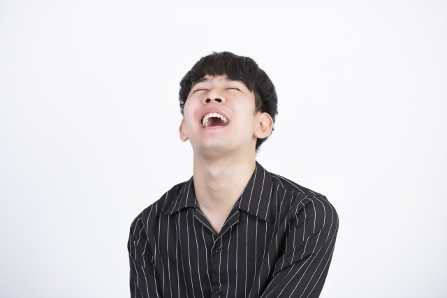 Una imagen de una lista de frases en dialecto de Kansai con significados interesantes.