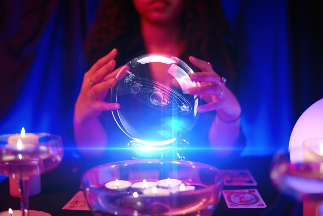 La adivinación se puede dividir en tres tipos de imágenes.