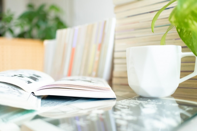 Imágenes que presentan manga japonés que son populares en el extranjero por género