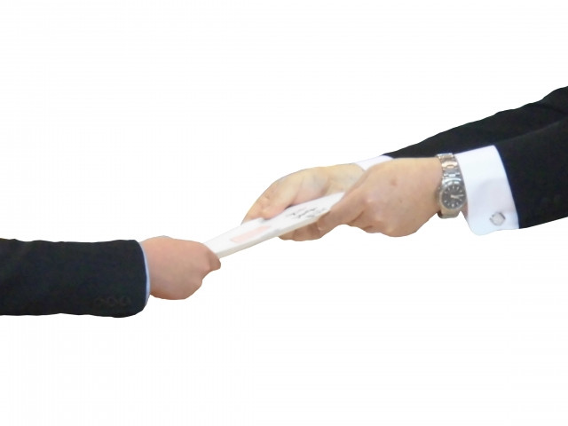 入社手続きに必要な書類を準備するの画像