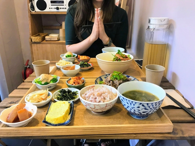 日本のマナー：食事の画像