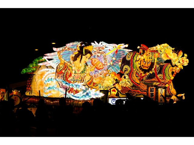 Neputa Parade with Big Neputa Fans 