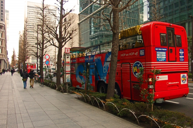 Double decker skybus tokyo for easy travelling 