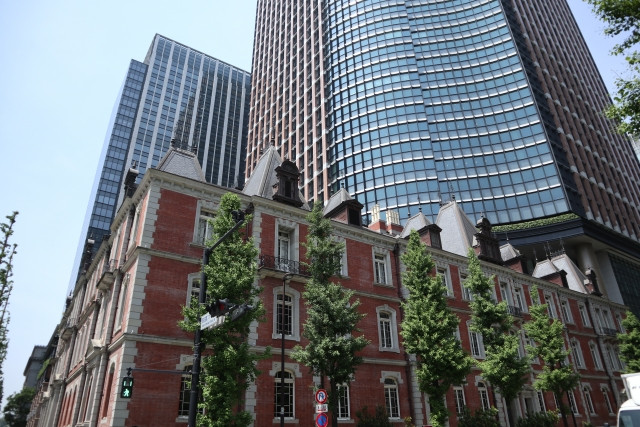 Western style red bricked Mitsubishi Ichigokan Museum building