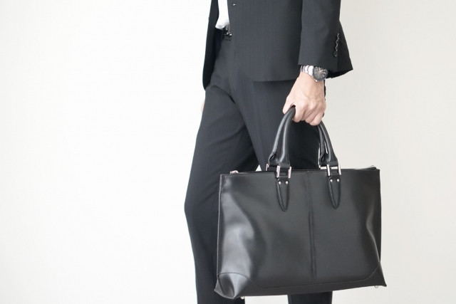 就職活動を行う際に必要なものの画像