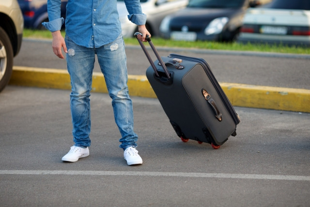 外国人留学生の就職には在留資格の変更が必要の画像