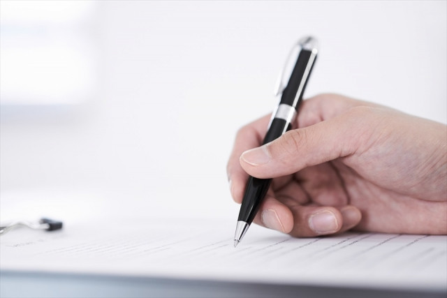 外国人留学生の在留期間更新許可申請書の書き方の画像