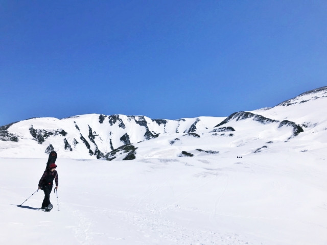 backcountry skiing in japan
