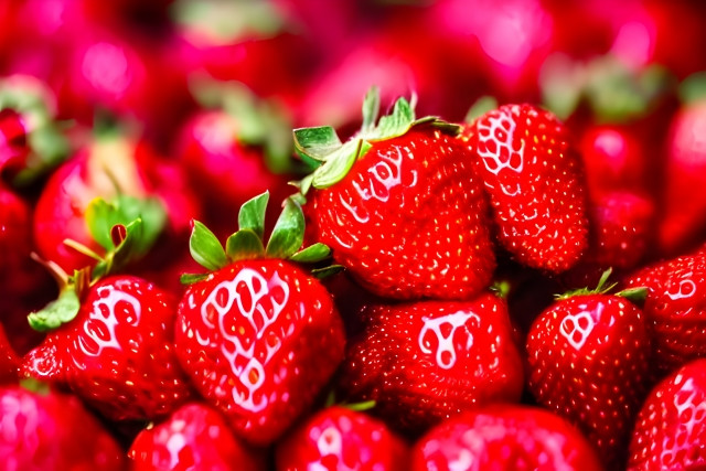 Spring Must-Eats : Strawberries